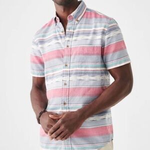 Faherty Short-Sleeve Coast Shirt in Western Wave Ikat sz Medium